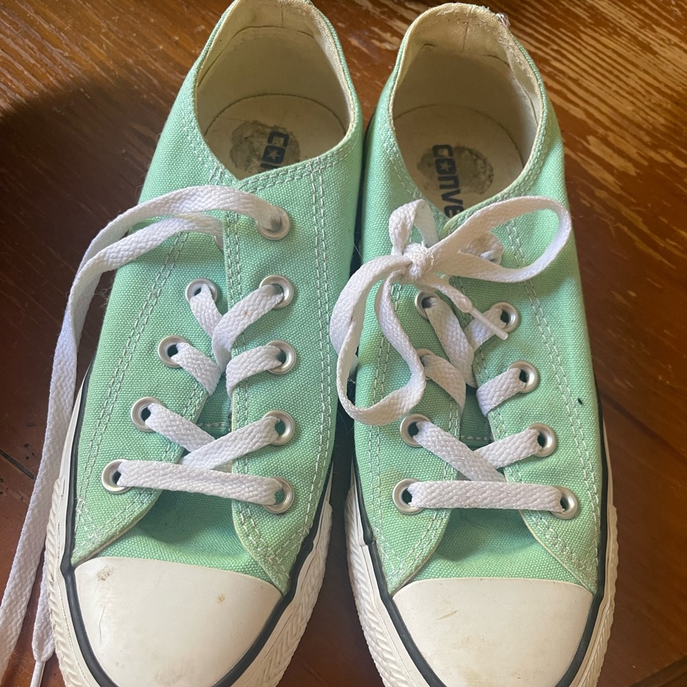 Mint green Converse size 6 in great condition! 🥰